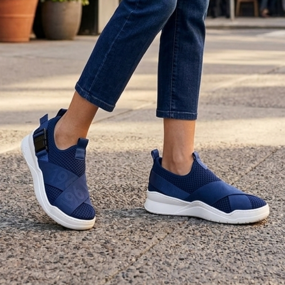 PAJAR Canda Yen Sneakers NWOB 😍